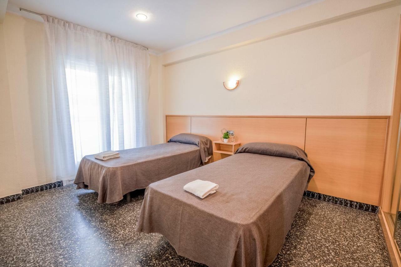 Rentalmar Goya Salou Buitenkant foto